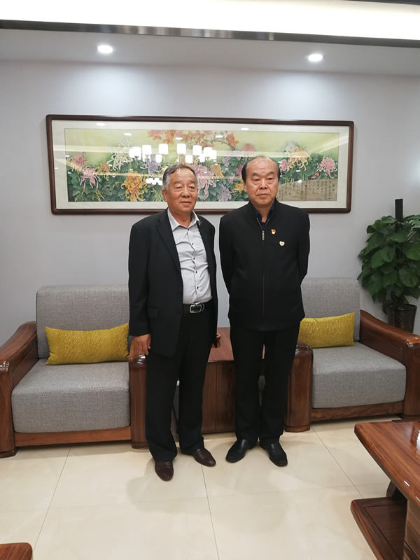 魏董事长率内蒙古开云手机站登录入口集团一行赴西安爱菊集团